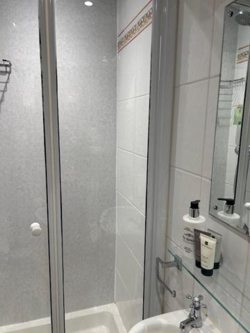 Superior Double Room image 3