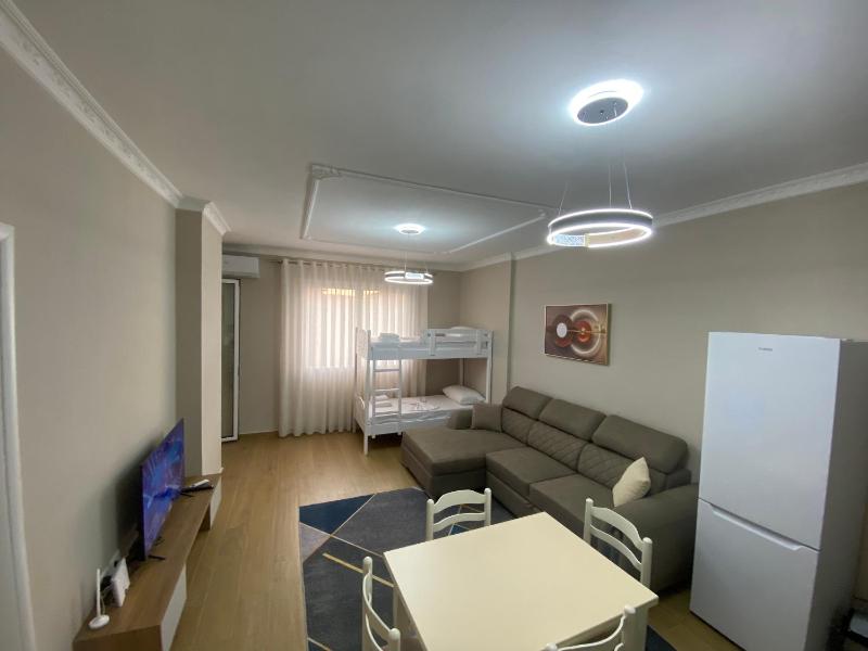 Alex Apartment Lungo Mare Vlore - image 1