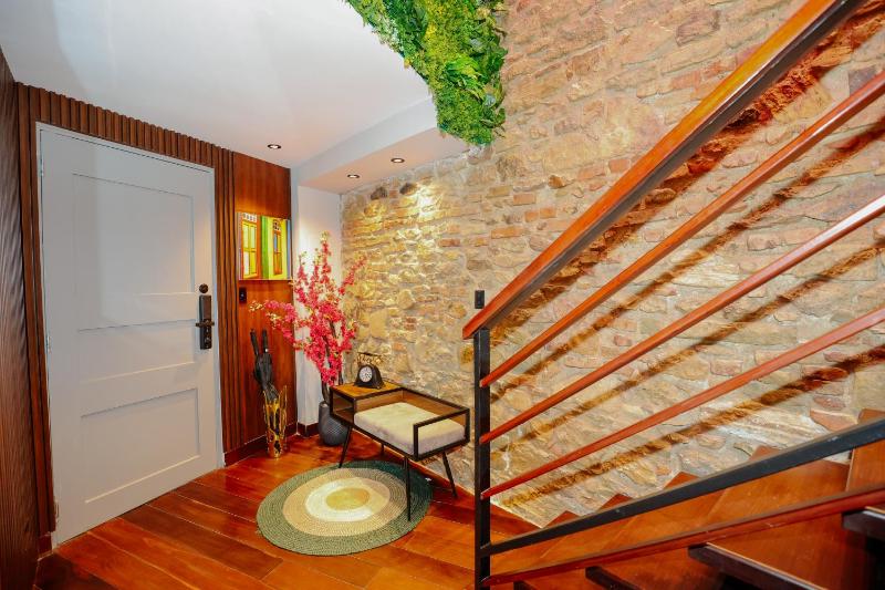 CASA ESMERALDA duplex raffiné de 120m2 à Casco Viejo - image 3