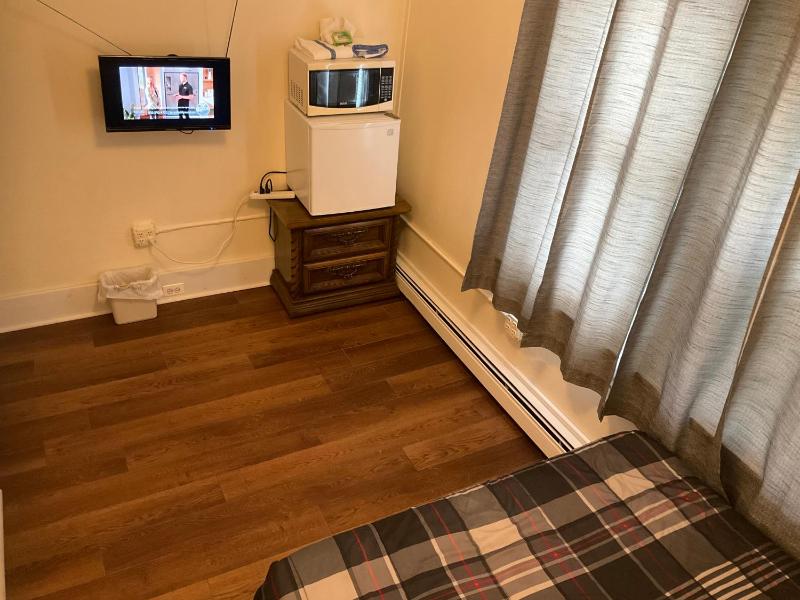 Budget Double Room image 4