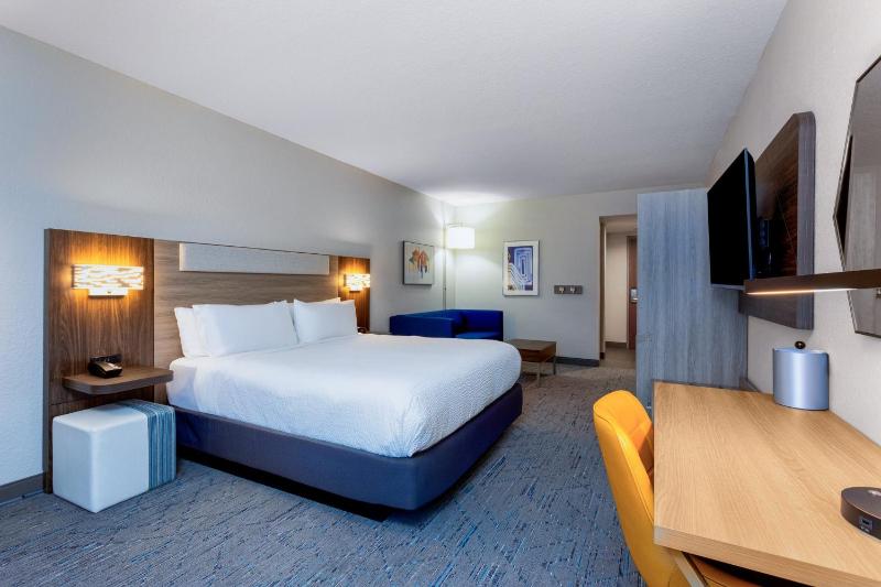 King Suite image 2