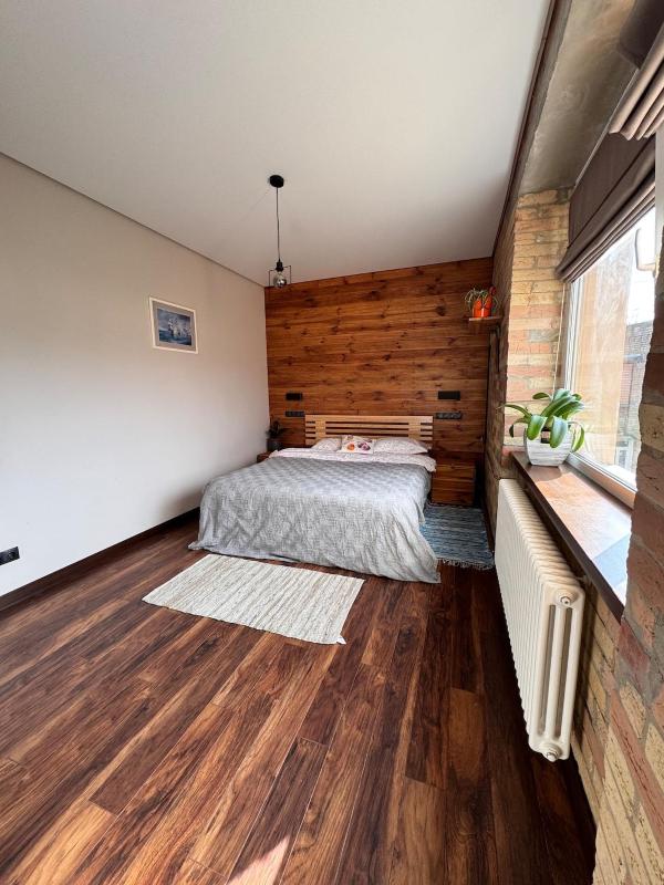 Loft Apartment Pechersk near Botanical - image 9