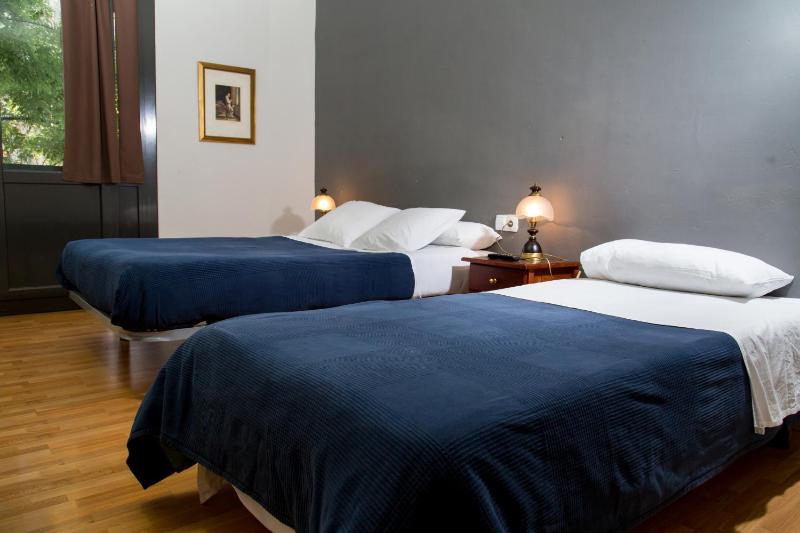 Hostal LK Barcelona - image 12