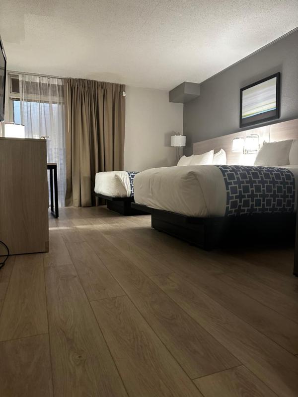 One Room Efficiency Suite with 2 Double Beds - Non Smoking image 4