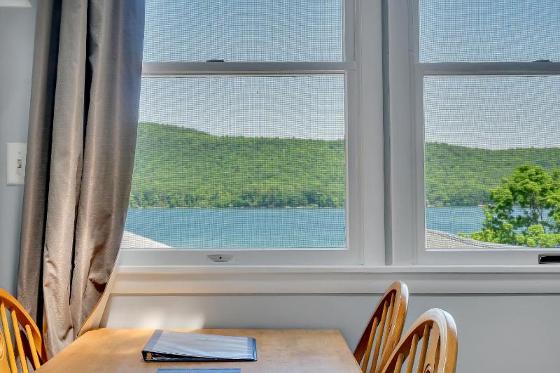 Three Bedroom Cottage G  image 2