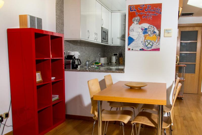 Apartamentos City Beach - image 6