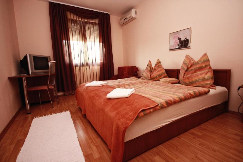Double Room image 1