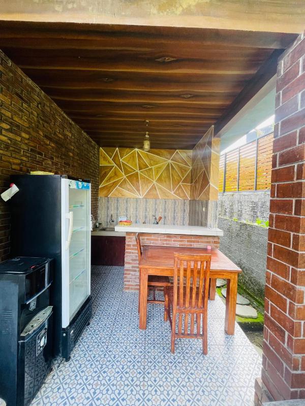 Dicky Guest House 2 Batu Bolong - image 16