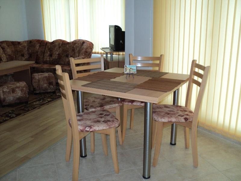 Meni Apartments and Guest Rooms - image 48