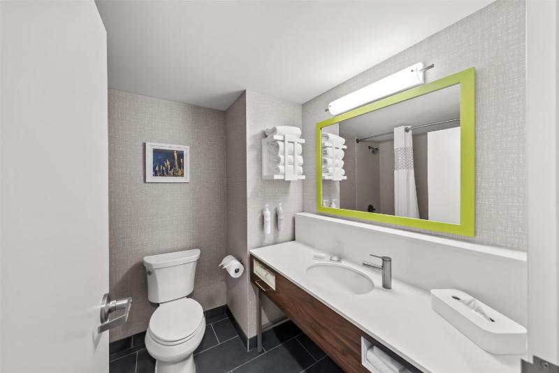 King Room - Disability Access image 2