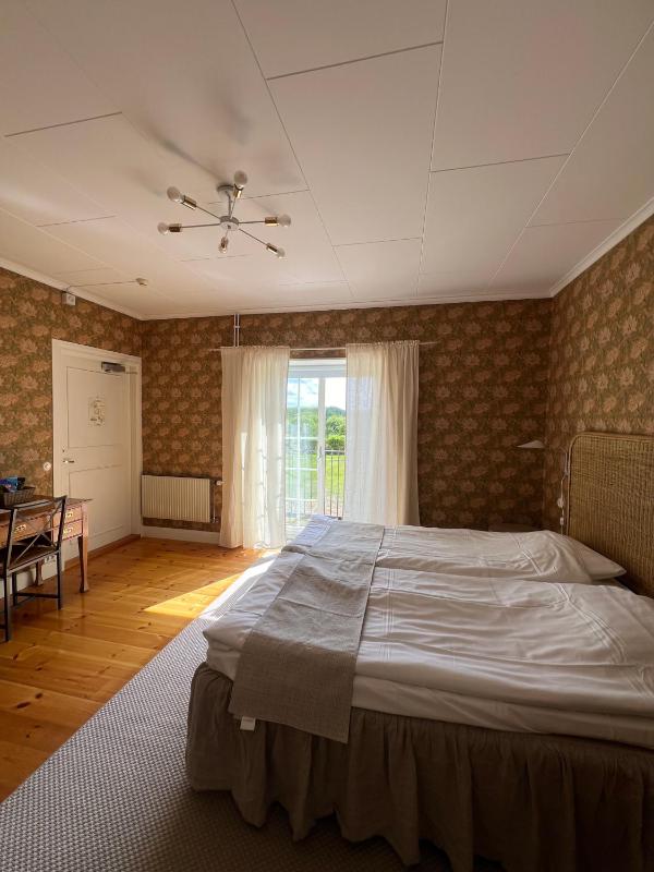 Deluxe Double Room image 4