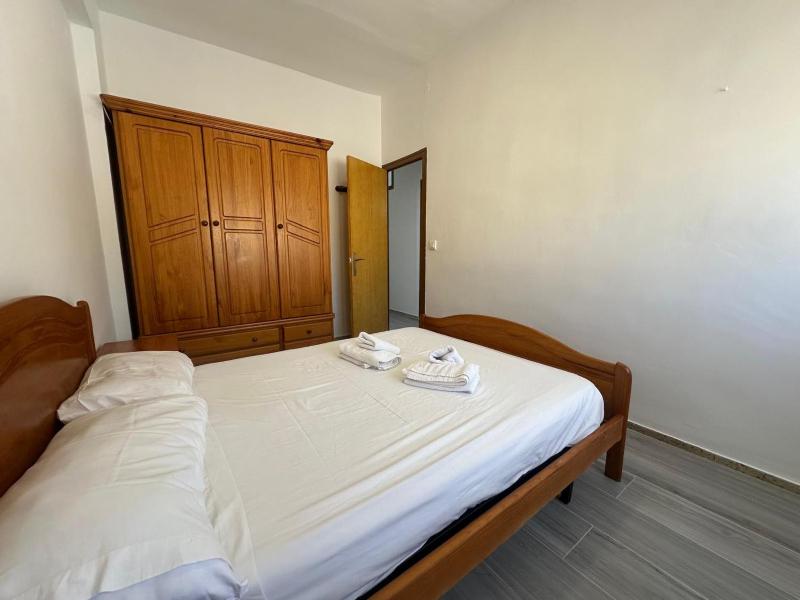 AH Rentals Apartamentos Rovira - image 4