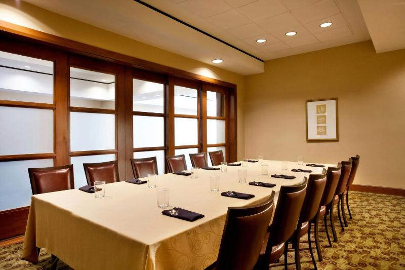 Sheraton New Orleans Hotel - image 10