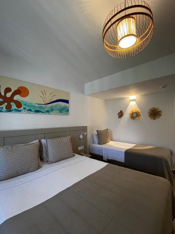 Standard Triple Room image 1