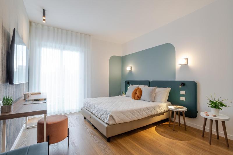 Junior Suite with Terrace image 2