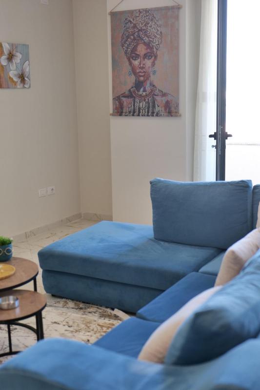 Tulips Apartment - image 8