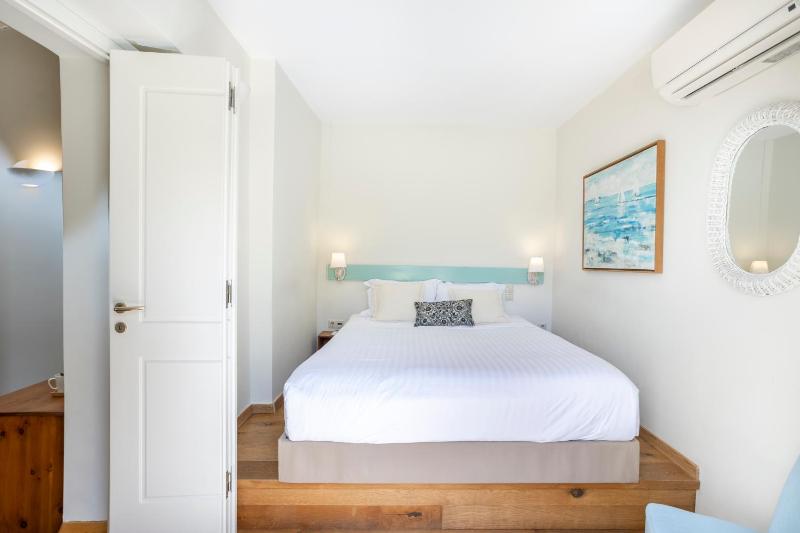 Z Boutique Hotel - image 7