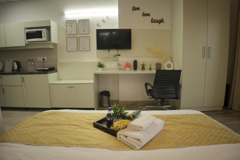 Luxury Apartment Near Pari Chowk - image 45