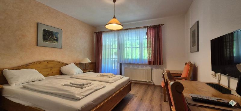 Superior Double Room image 1