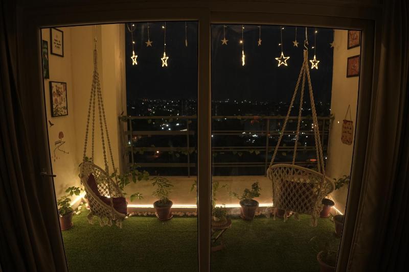 Luxury Apartment Near Pari Chowk - image 32