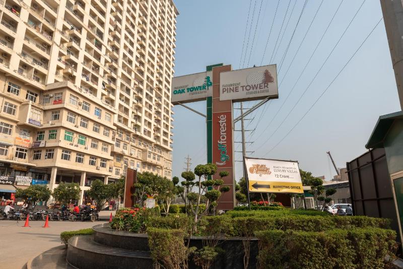 Luxury Apartment Near Pari Chowk - image 25