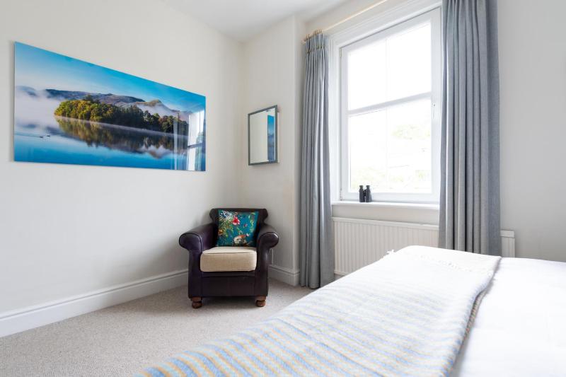Superior King Room image 4