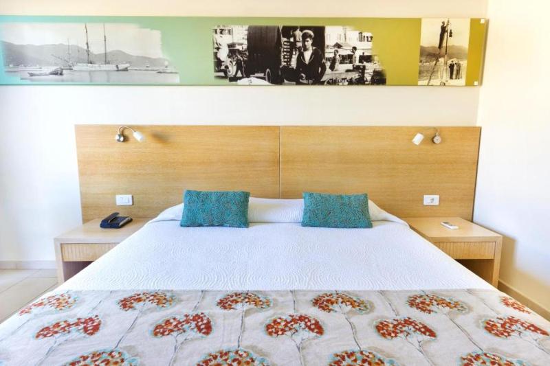 Superior Double Room image 4
