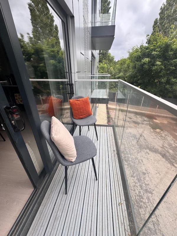 #22 Lux & Stylish 2 bed 2 bath Apart w balcony  11 - image 16