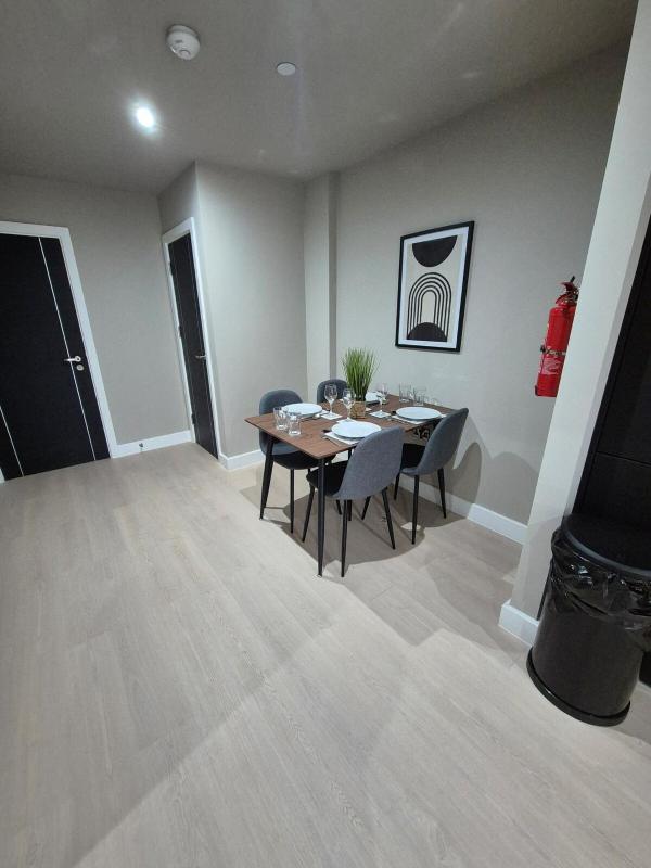 #22 Lux & Stylish 2 bed 2 bath Apart w balcony  11 - image 10