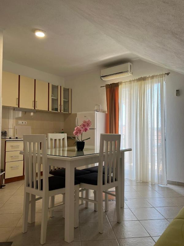 Apartmani Bekonja - image 4