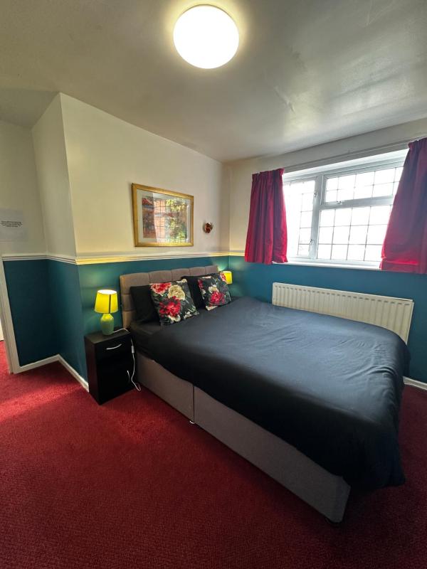 Double Room image 3