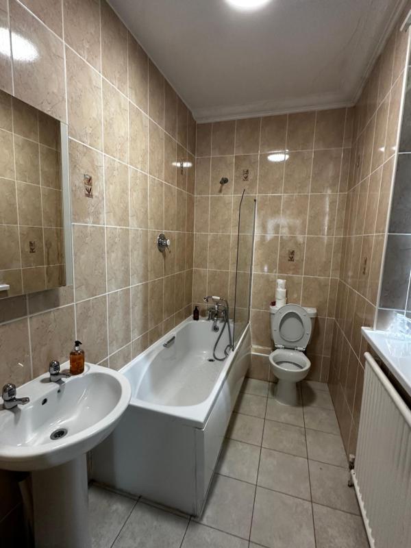Double Room image 2