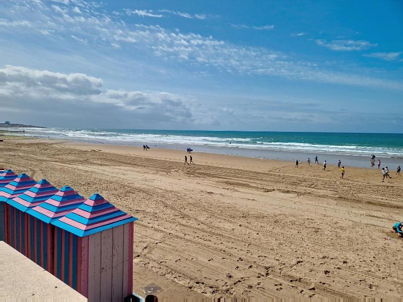 Maison rénovée T3 au calme proche plage marché et commodités avec cour et Wifi inclus - FR-1-331-222 - image 10