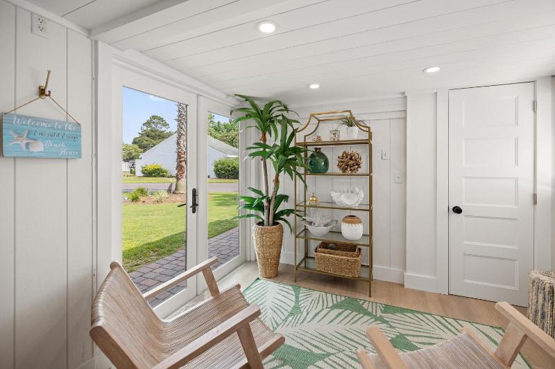 418 Linkside Drive Home - image 8