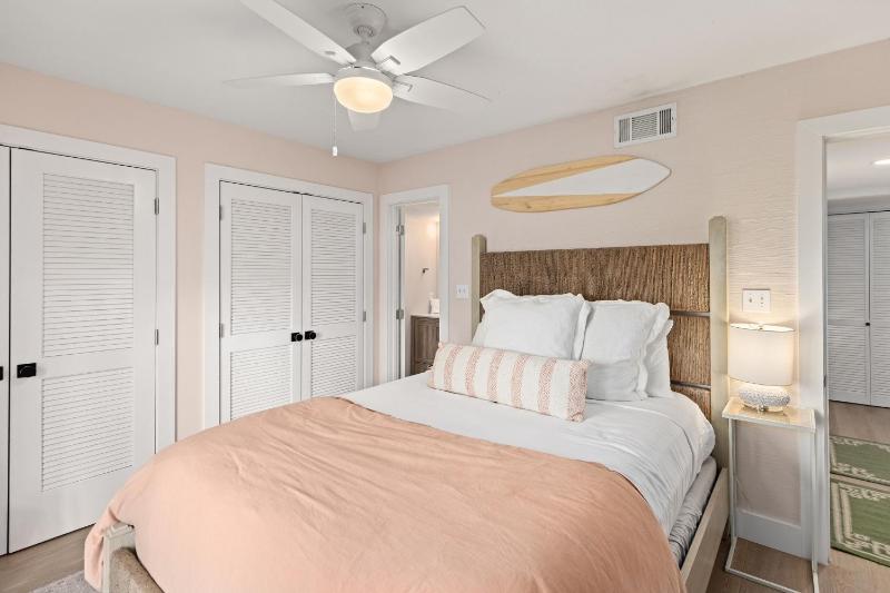 418 Linkside Drive Home - image 13