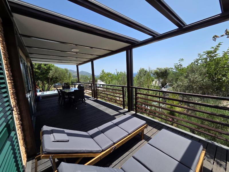 Prestige Mobile Home with Hot Tub and Sea view image 3