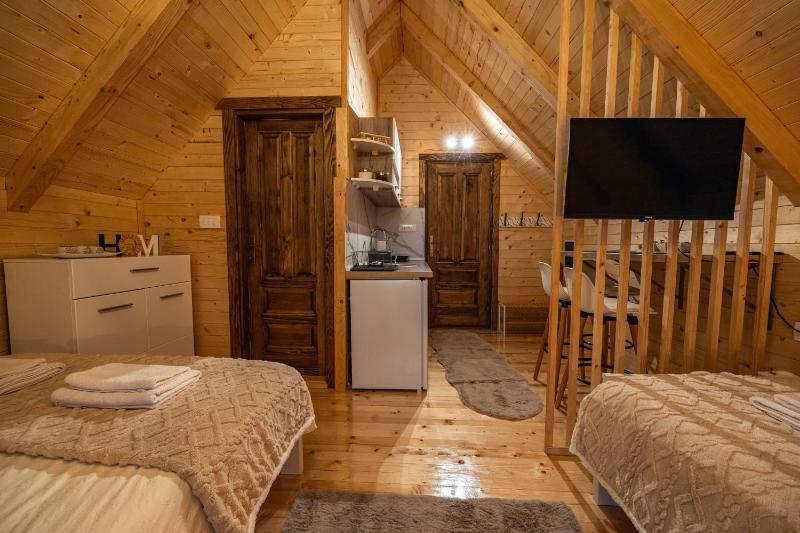 Mountain Tree House Komovi-Radunovic - image 11