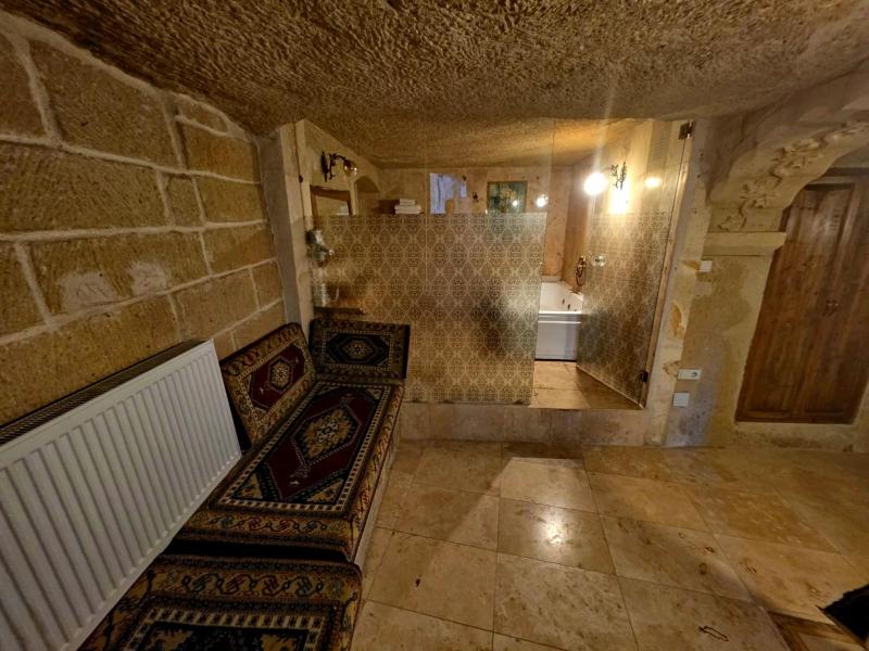 Deluxe Triple Room image 4