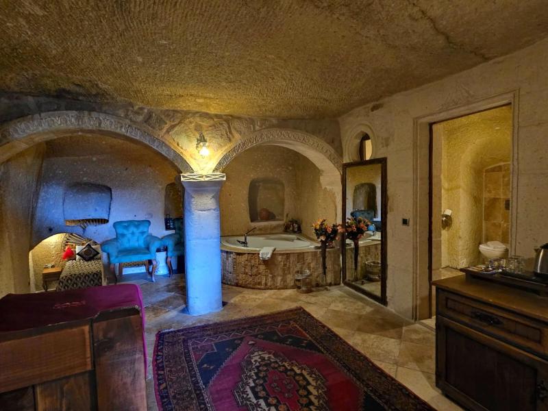 Comfort Triple Room with Shower image 4
