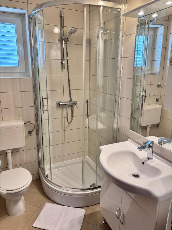 Double or Twin Room with Sea View image 2