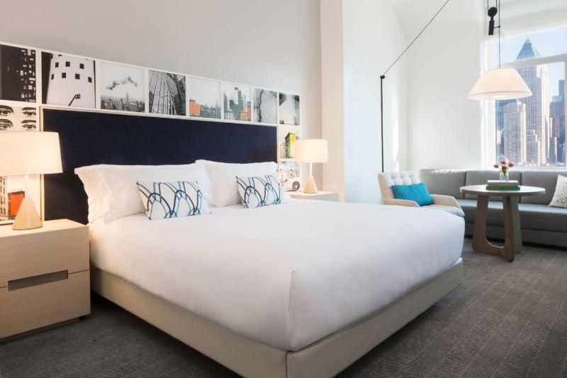 Junior Suite image 1