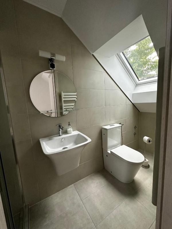 Double or Twin Room image 2