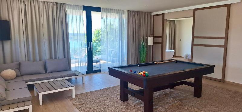 Brand New Design Villa with Heated Pool and Sea view - image 15