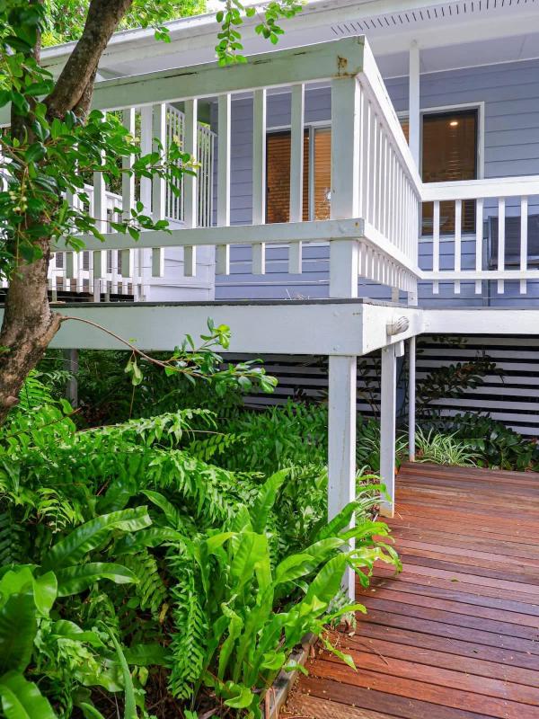 Moffat Beach Gem - Steps to Surf Trails Cafes - image 11