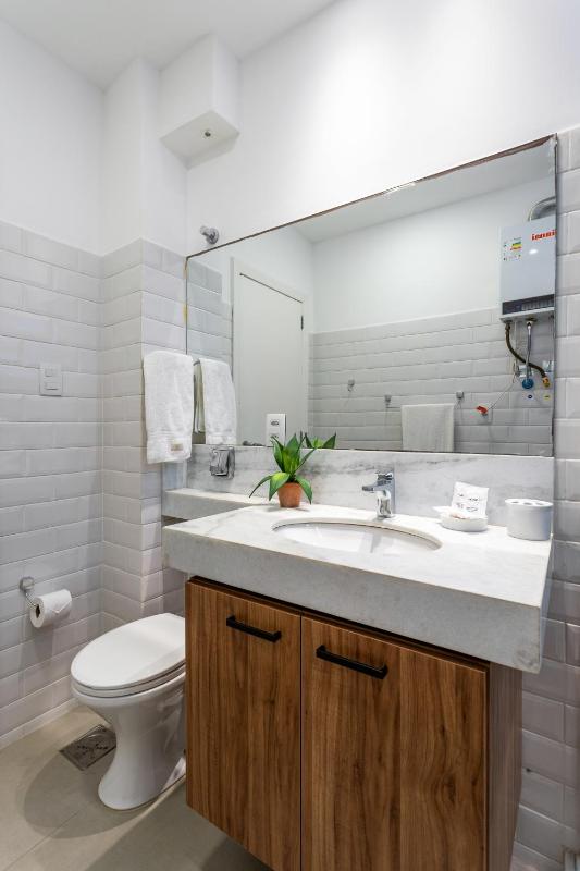 Apartamentos Style Copacabana Arpoador - Perto da Praia - image 6