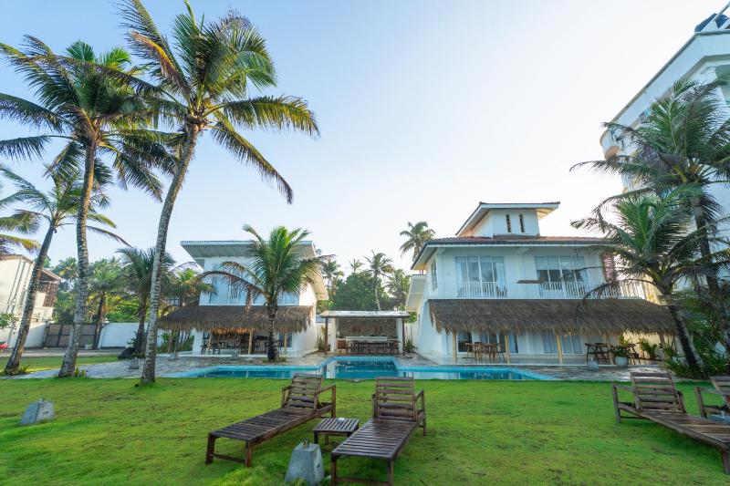 KUKI BEACH - Luxury Beachfront Villa in Ahangama - image 11