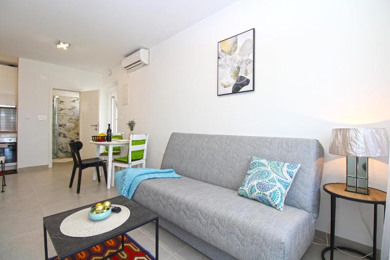 Apartment image 4