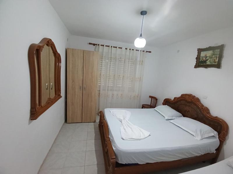 Thomas Apartment - image 2