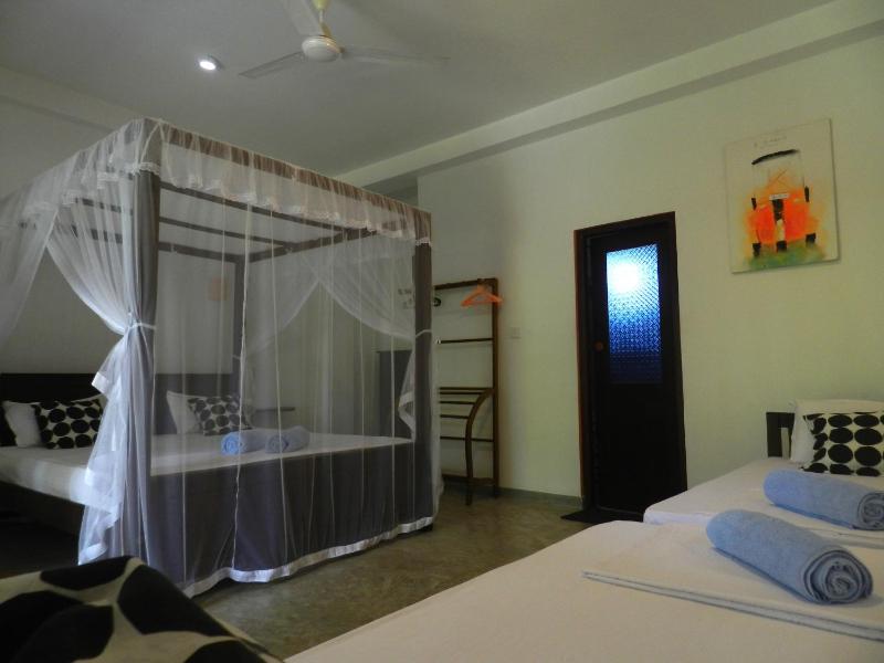 MM'S Guest House Hikkaduwa - image 10