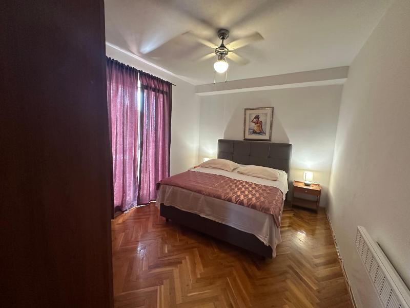 Apartment with Sea View image 2